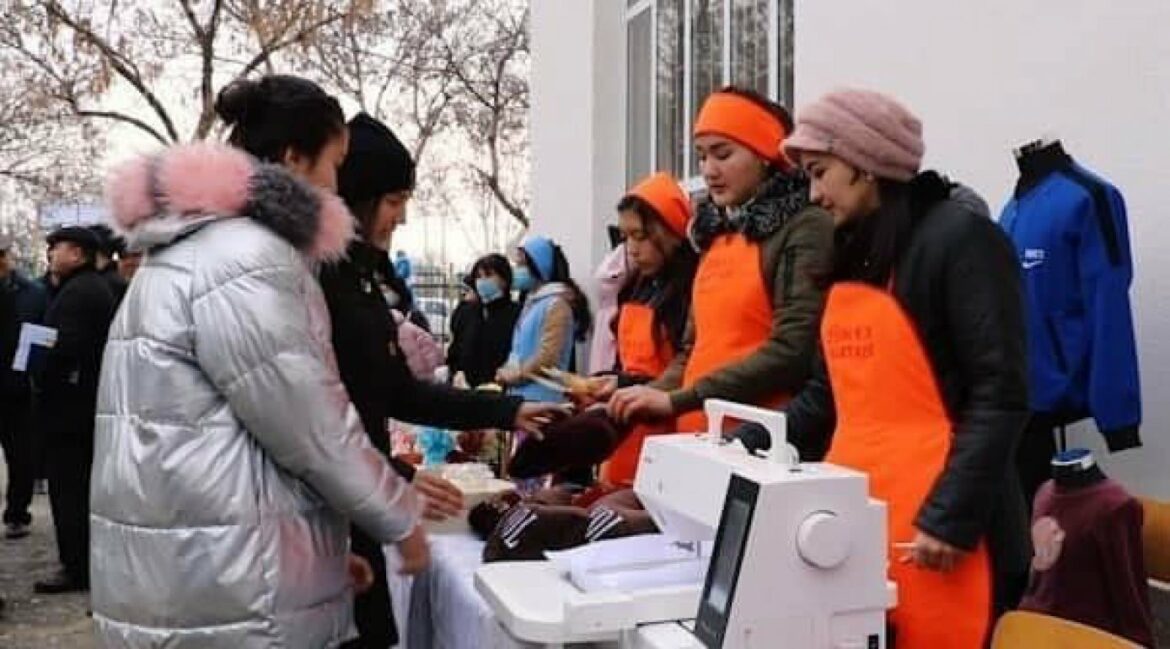 image-by-item-and-alias