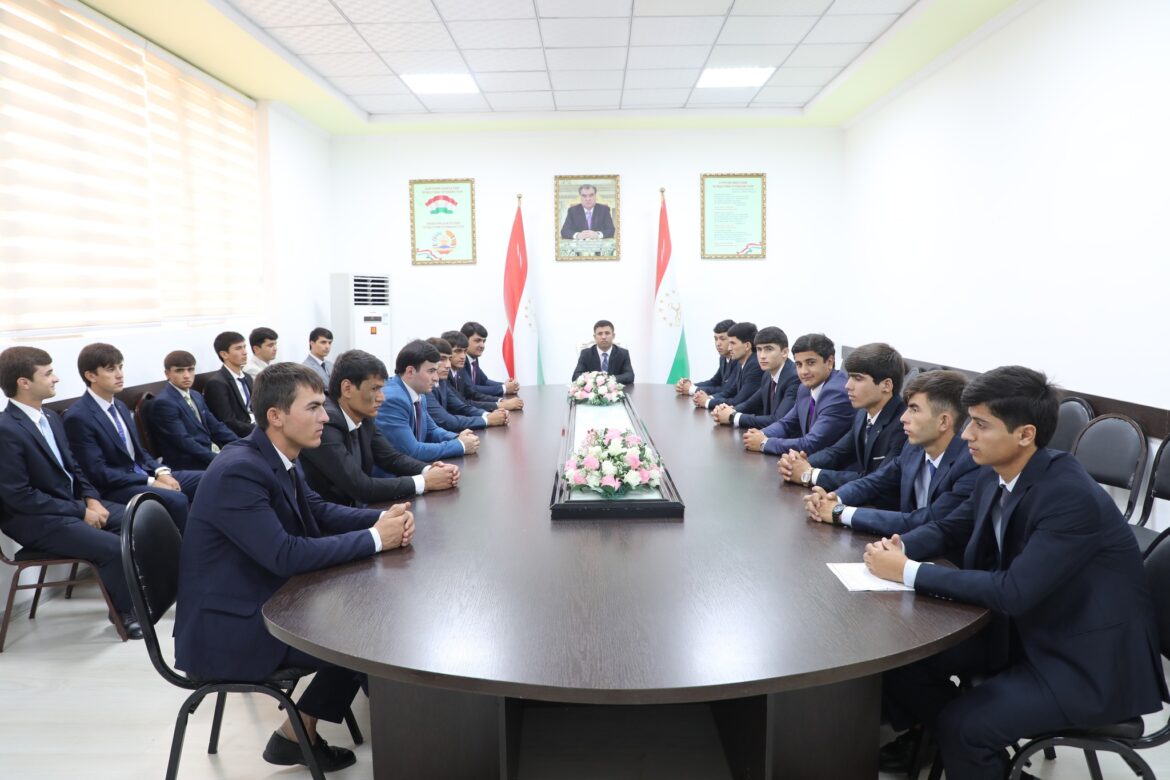 553106020_1310977267416650_275907595597675970_n